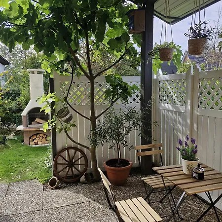 Casa Nella - Komfortables Einzelhaus Mit Garten Halstenbek