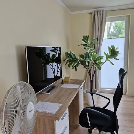 Casa Nella - Komfortables Einzelhaus Mit Garten Halstenbek