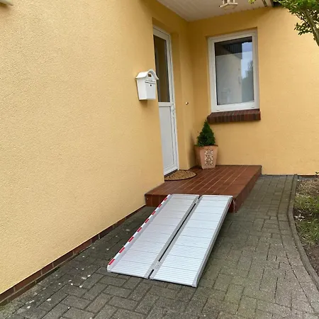 Holiday home Komfortables Einzelhaus Mit Garten Halstenbek