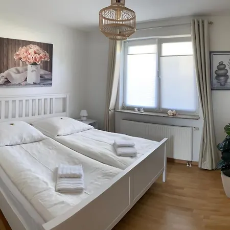 Komfortables Einzelhaus Mit Garten Holiday home Halstenbek